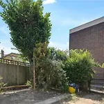Limehouse Townhomes A Modern 4-Bedroom 3-Bathroom Townhome With A Private Garden
