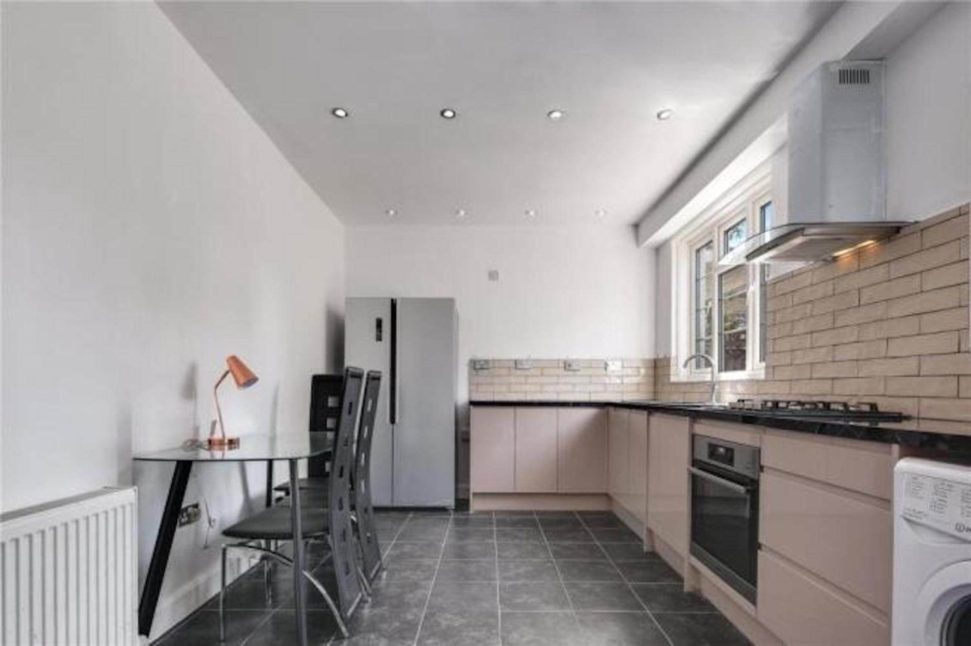 Casa vacanze Limehouse Townhomes A Modern 4-bedroom 3-bathroom Townhome With A Private Garden